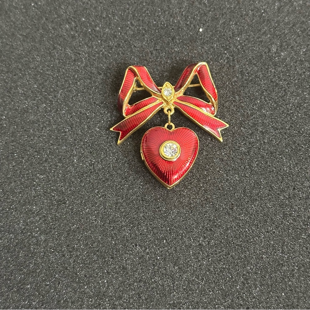 Vintage 1928 Red Enamel Heart Locket Brooch